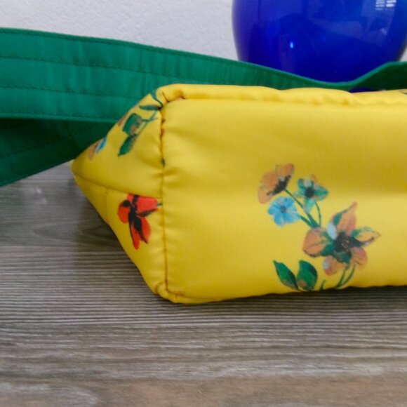 New LUG FLARE Yellow Bouquet RFID Crossbody Purse Bag Handbag NWOT Floral - Picture 12 of 13